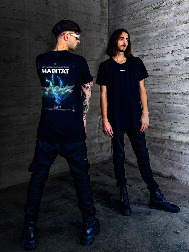 'REGENCY' PRINTED TEE