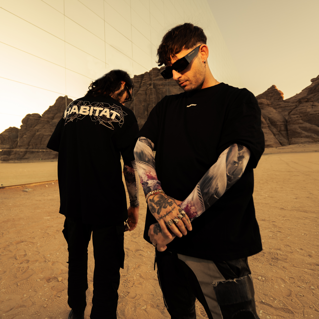'2SLEEVE LOGO' LAYERED TEE